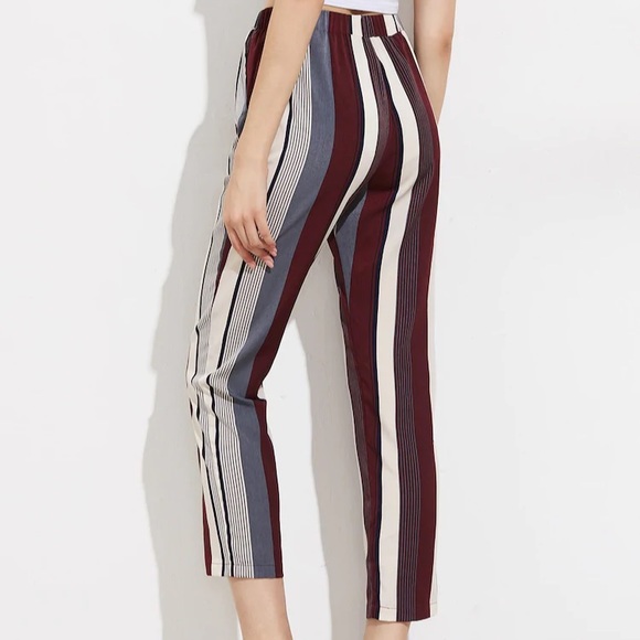 Cropped pants - Picture 3 of 3